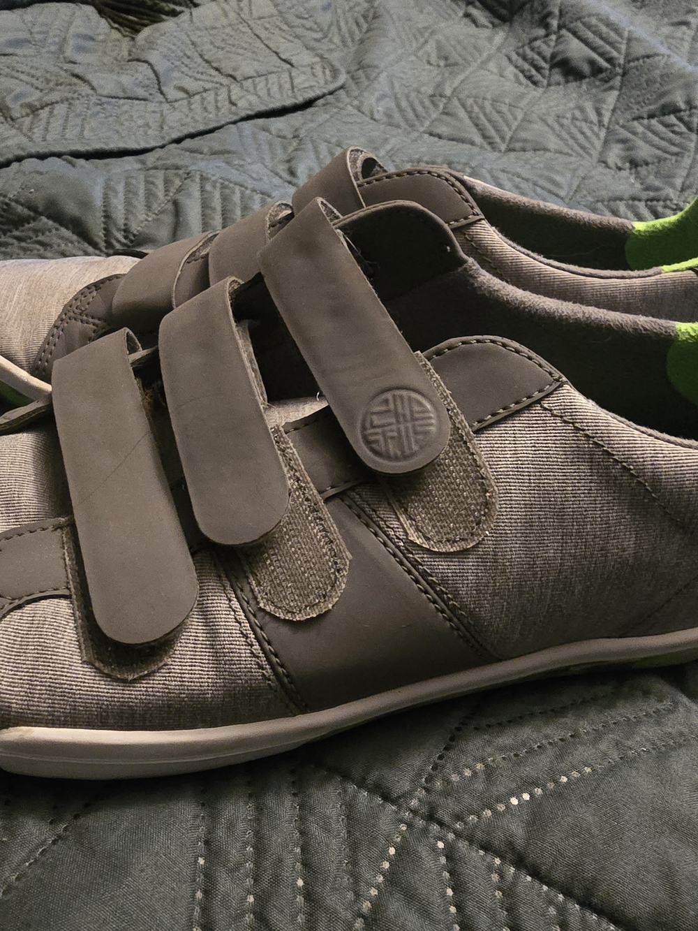 PLAE Men's Gray  Casual Sneakers with Green Accents Size 7M